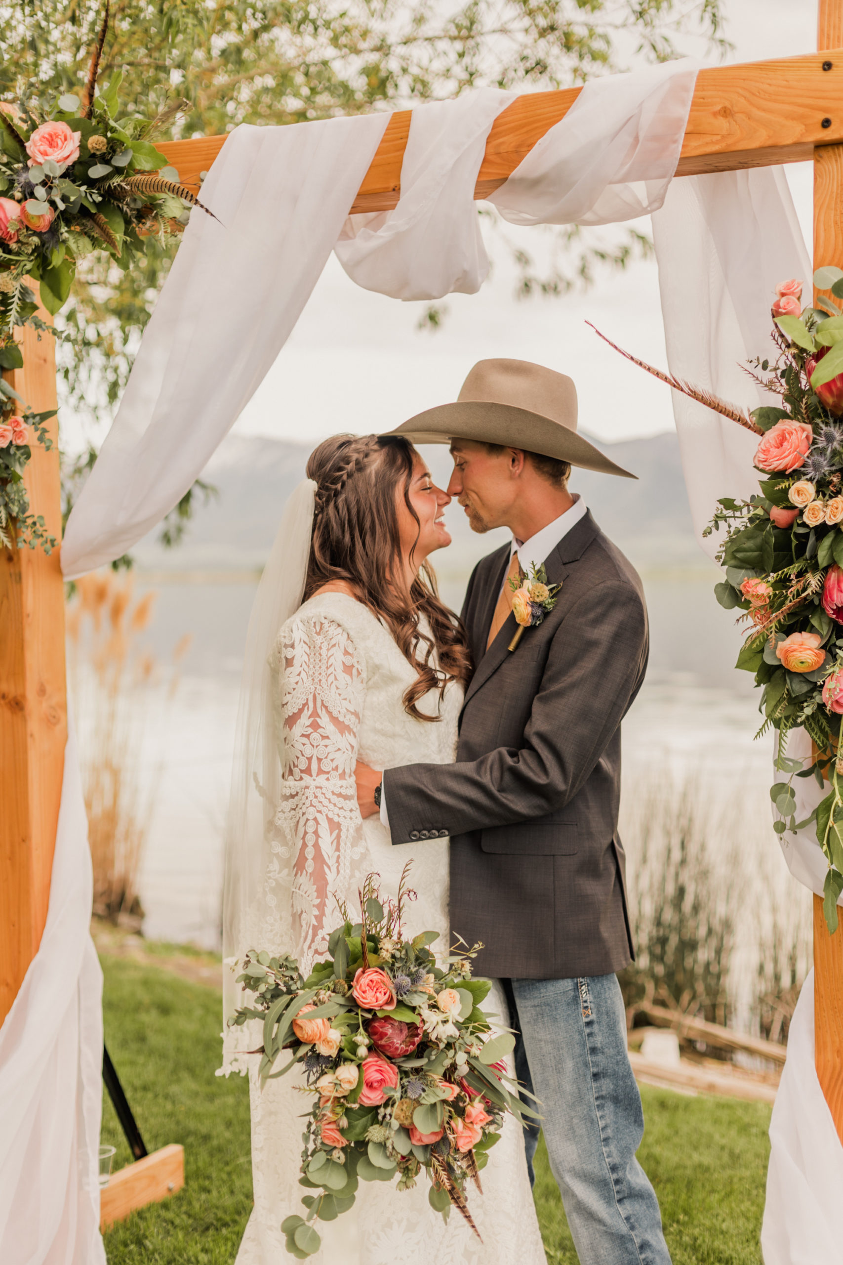 Taysie & Carter's Summer Country Wedding | Logan, Utah Wedding ...